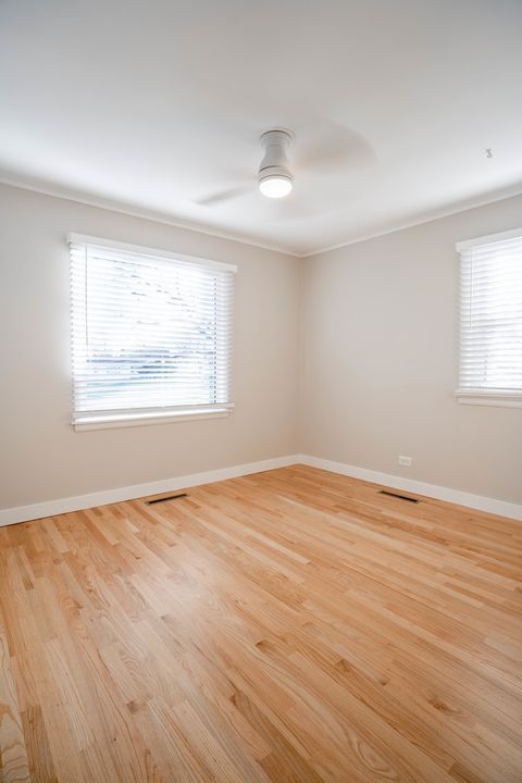 Tiny photo for 1392 W 52nd Place, La Grange Highlands, IL 60525 (MLS # 12532518)