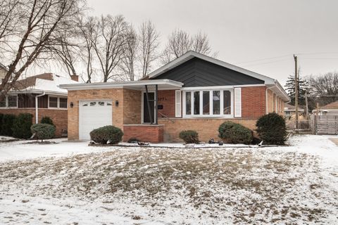 A home in La Grange Park