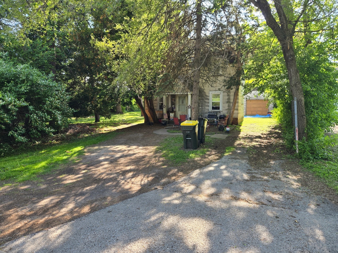 1S156 3rd Street