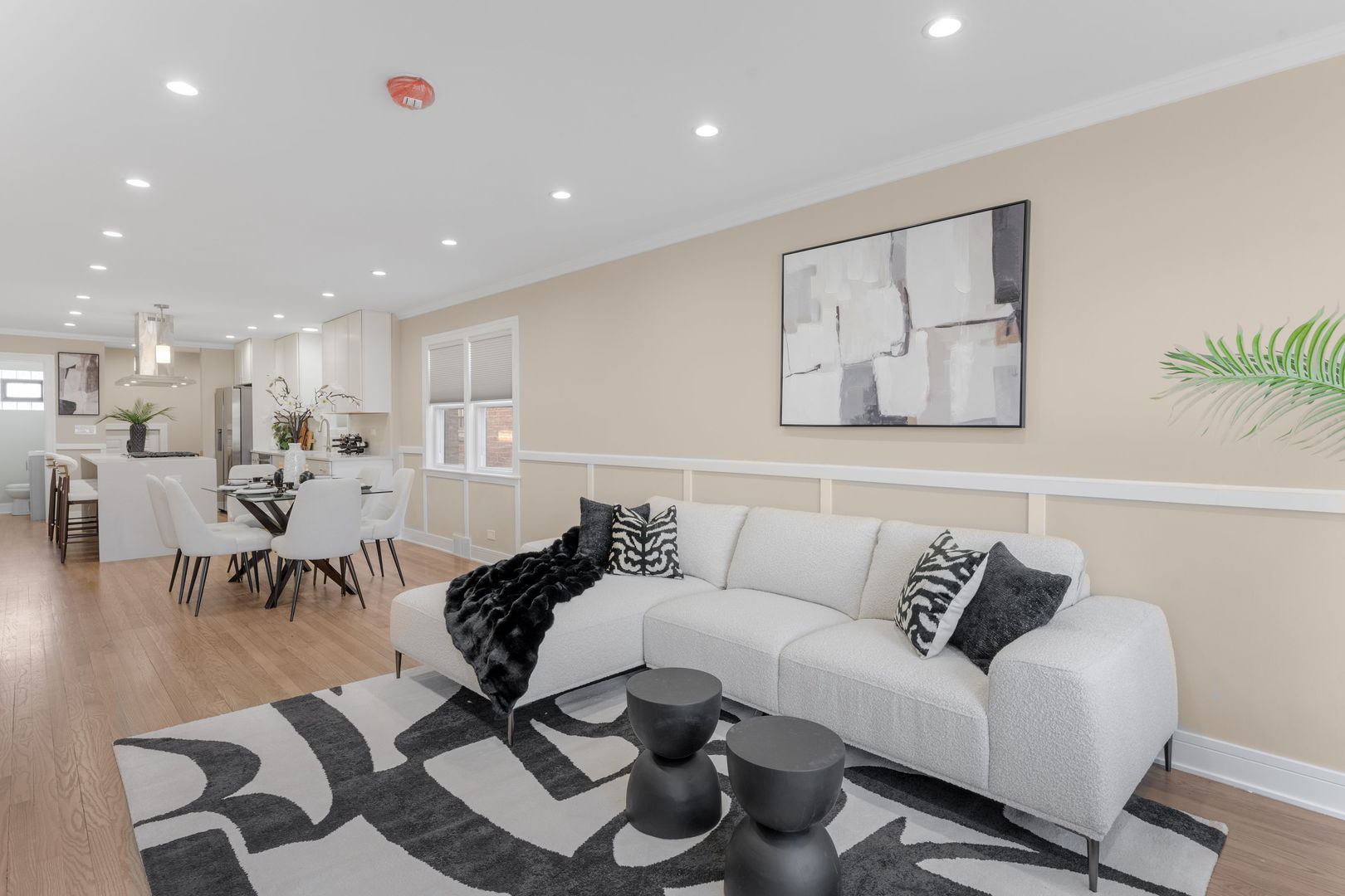 8549 S Indiana Avenue