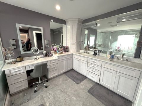 Tiny photo for 20110 W Old Meadow Trail, Long Grove, IL 60047 (MLS # 12481447)
