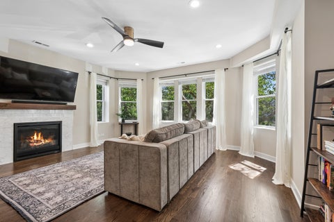 Tiny photo for 4844 N Hoyne Avenue #2N, Chicago, IL 60625 (MLS # 12632921)