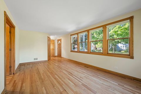 Tiny photo for 1045 Fairoaks Avenue, Deerfield, IL 60015 (MLS # 12464669)