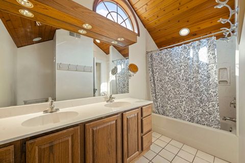 Tiny photo for 1045 Fairoaks Avenue, Deerfield, IL 60015 (MLS # 12464669)