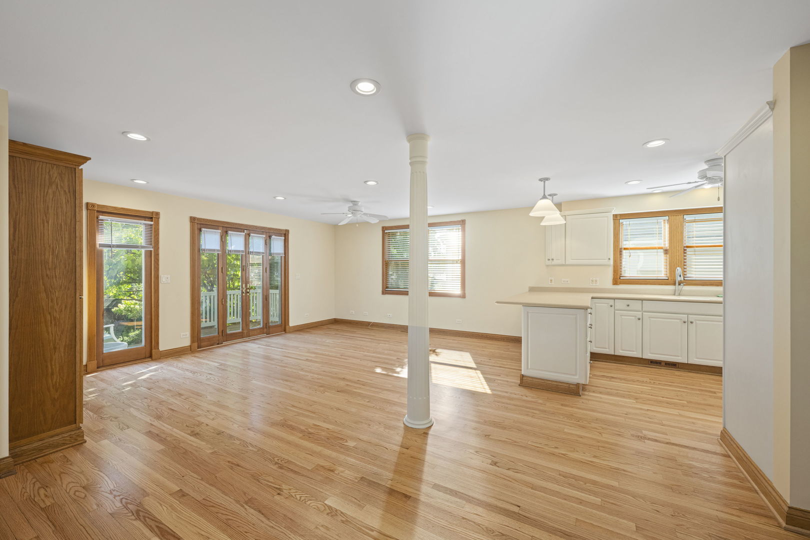 1045 Fairoaks Avenue