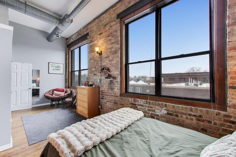 Tiny photo for 2525 N SHEFFIELD Avenue #3A, Chicago, IL 60614 (MLS # 12626172)