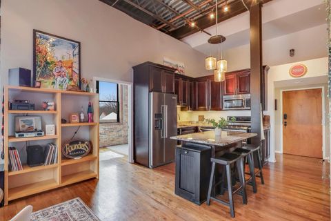 Tiny photo for 2525 N SHEFFIELD Avenue #3A, Chicago, IL 60614 (MLS # 12626172)