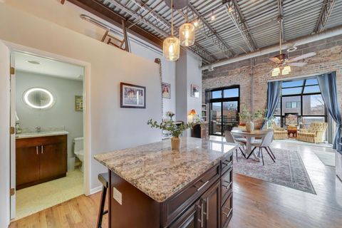 Tiny photo for 2525 N SHEFFIELD Avenue #3A, Chicago, IL 60614 (MLS # 12626172)