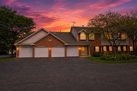 Photo of 1377 E Evergreen Drive #2, Palatine, IL 60074 (MLS # 12701642)