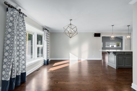 Tiny photo for 742 Ridgeview Street, Downers Grove, IL 60516 (MLS # 12494620)