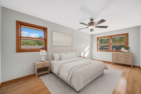 Tiny photo for 742 Ridgeview Street, Downers Grove, IL 60516 (MLS # 12494620)