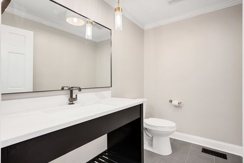 Tiny photo for 742 Ridgeview Street, Downers Grove, IL 60516 (MLS # 12494620)