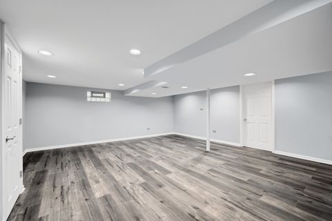 Tiny photo for 742 Ridgeview Street, Downers Grove, IL 60516 (MLS # 12494620)