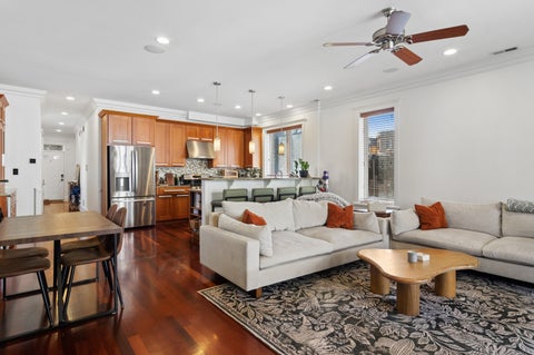 Tiny photo for 744 W Belmont Avenue #1R, Chicago, IL 60657 (MLS # 12790365)