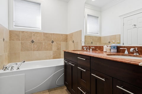 Tiny photo for 744 W Belmont Avenue #1R, Chicago, IL 60657 (MLS # 12790365)