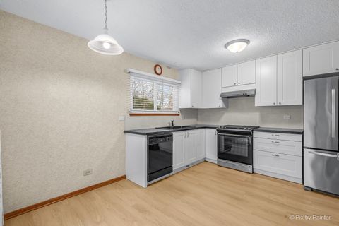 Tiny photo for 1811 Schmale Court #2, Glendale Heights, IL 60139 (MLS # 12519653)