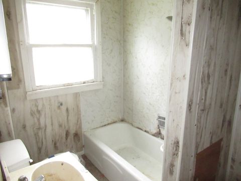 Tiny photo for 212 E Crawford Street, Paris, IL 61944 (MLS # 12593476)