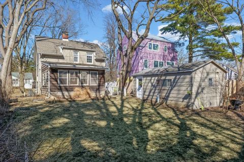 Tiny photo for 909 E WASHINGTON Street, Urbana, IL 61801 (MLS # 12578839)