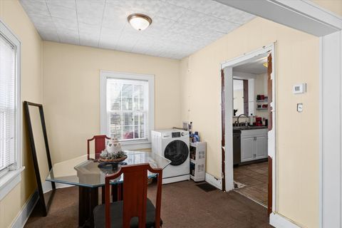 Tiny photo for 909 E WASHINGTON Street, Urbana, IL 61801 (MLS # 12578839)