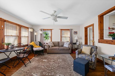 Tiny photo for 909 E WASHINGTON Street, Urbana, IL 61801 (MLS # 12578839)