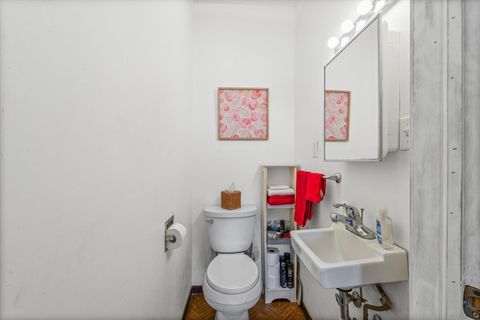 Tiny photo for 909 E WASHINGTON Street, Urbana, IL 61801 (MLS # 12578839)