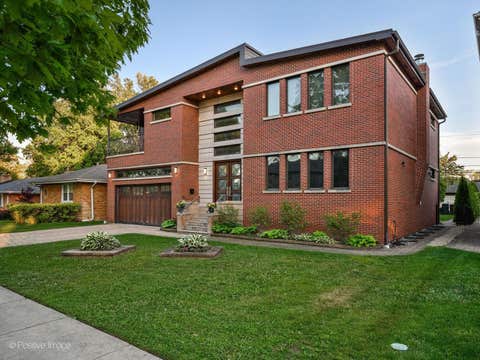 Tiny photo for 5125 Lunt Avenue, Skokie, IL 60077 (MLS # 12659391)