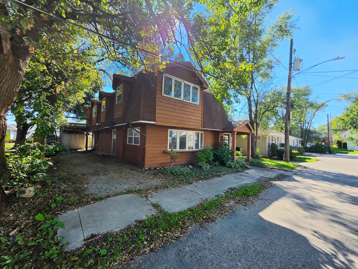 120 Roosevelt Avenue