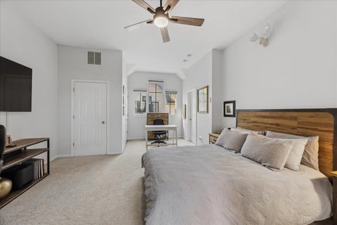 Tiny photo for 1031 Lincoln Trail, Oak Park, IL 60302 (MLS # 12638384)