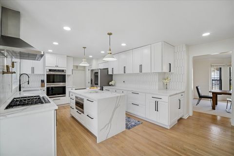 Tiny photo for 17671 W Westwind Drive, Gurnee, IL 60031 (MLS # 12494580)