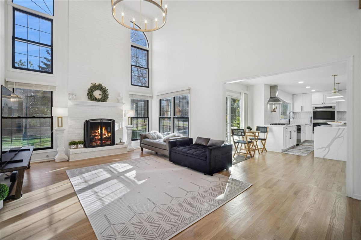 17671 W Westwind Drive