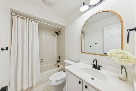 Tiny photo for 17671 W Westwind Drive, Gurnee, IL 60031 (MLS # 12494580)