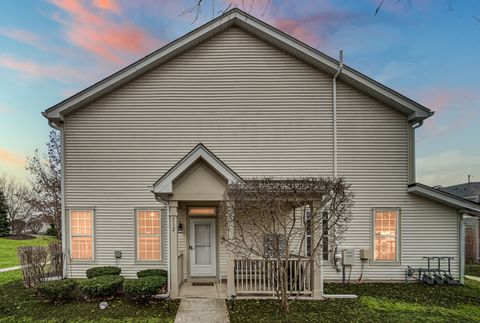 Tiny photo for 712 Morris Court, Lakemoor, IL 60051 (MLS # 12590000)