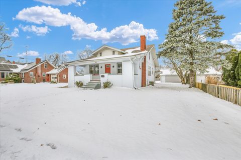 Photo of 210 E Newkirk Street, Tuscola, IL 61953 (MLS # 12524960)