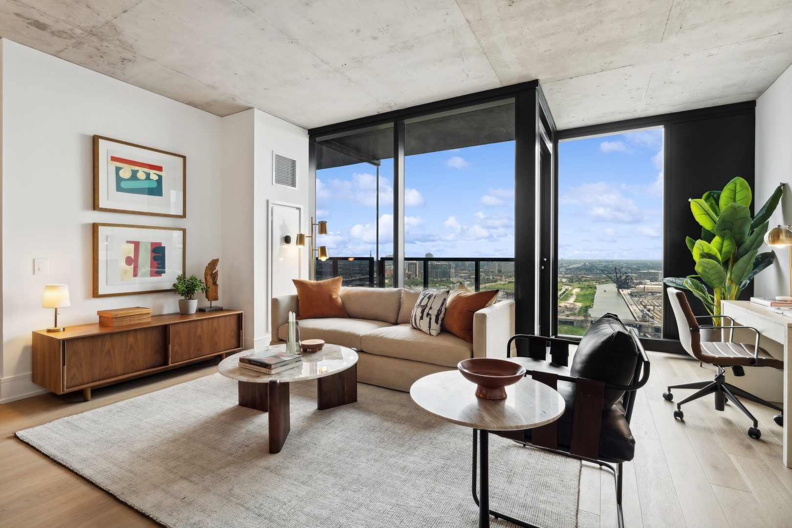 234 W Polk Street 2905