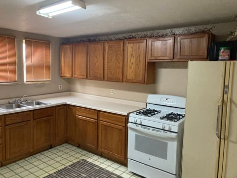 Tiny photo for 1956 La Salle Street, Ottawa, IL 61350 (MLS # 12556074)