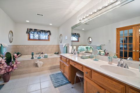 Tiny photo for 321 Royal Oak Drive, Steger, IL 60475 (MLS # 12567264)