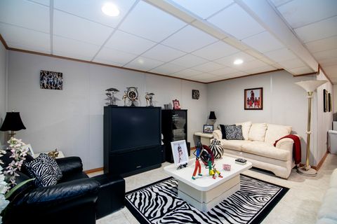 Tiny photo for 321 Royal Oak Drive, Steger, IL 60475 (MLS # 12567264)