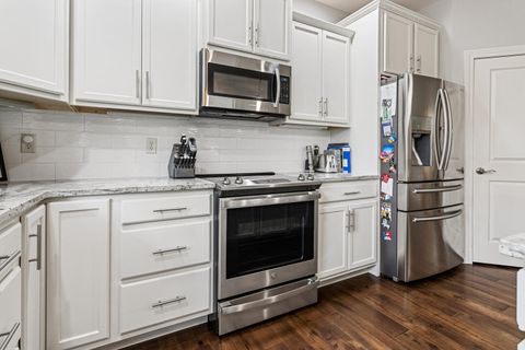 Tiny photo for 1604 Kassen Avenue, Mahomet, IL 61853 (MLS # 12378892)