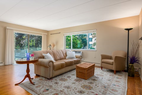 Tiny photo for 224 N Kenilworth Avenue #2B, Oak Park, IL 60302 (MLS # 12777647)