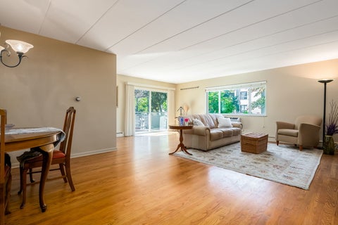 Tiny photo for 224 N Kenilworth Avenue #2B, Oak Park, IL 60302 (MLS # 12777647)