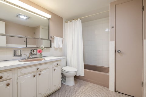Tiny photo for 224 N Kenilworth Avenue #2B, Oak Park, IL 60302 (MLS # 12777647)