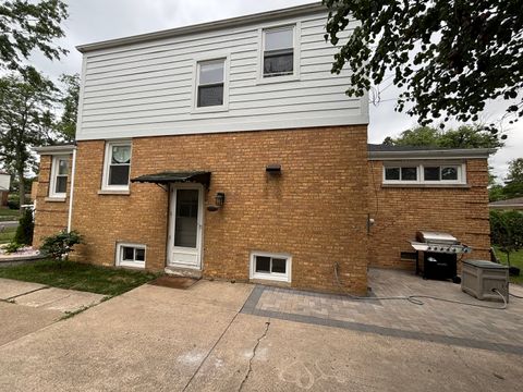 Tiny photo for 2337 Kensington Avenue, Westchester, IL 60154 (MLS # 12464031)