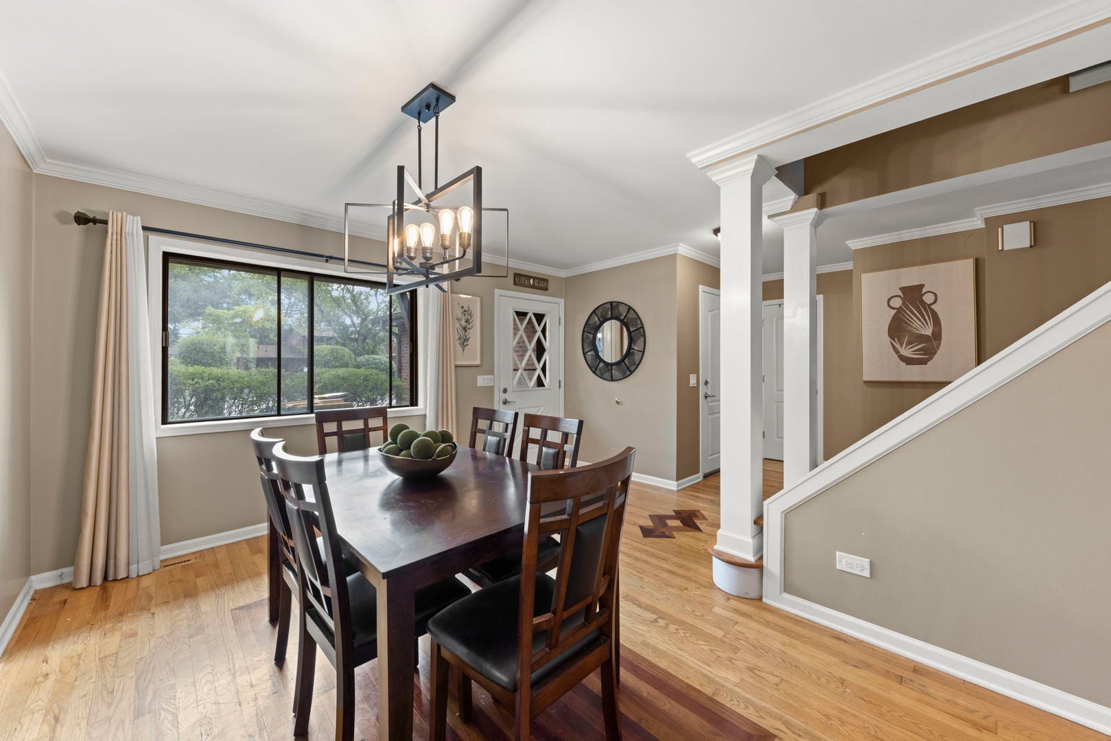1221 Geneva Lane