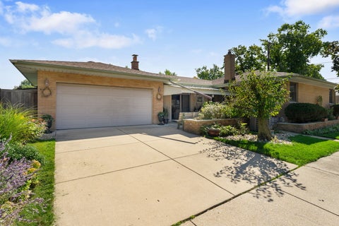 Tiny photo for 8746 40th Street, Lyons, IL 60534 (MLS # 12762934)