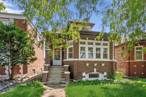 8325 S Perry Avenue Chicago IL 60620