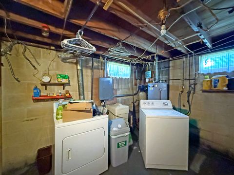 Tiny photo for 1602 E De Leon Street, Freeport, IL 61032 (MLS # 12419963)