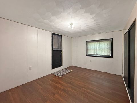 Tiny photo for 1602 E De Leon Street, Freeport, IL 61032 (MLS # 12419963)