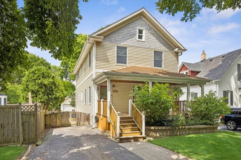 Photo of 319 Leclaire Avenue, Wilmette, IL 60091 (MLS # 12789794)