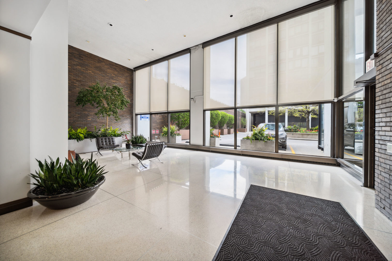 5455 N Sheridan Road 3804