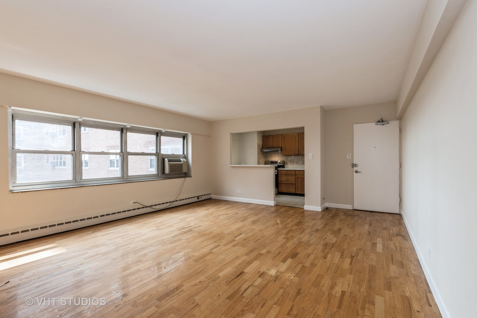 4960 N Marine Drive 720